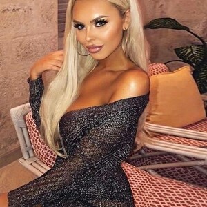 JaniceBell live cam video preview