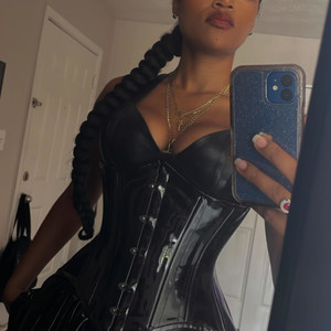 Goddessdivine Mature webcam from United States